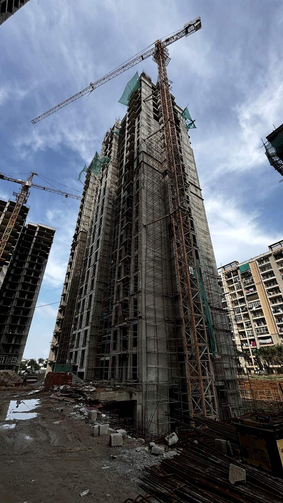 The Legends under construction, Gomti Nagar Extension, Lucknow